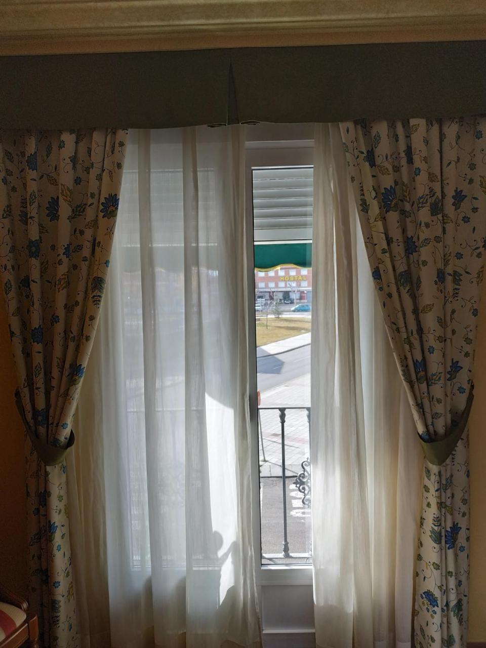 Standard Queen Room,761671510:JPEG